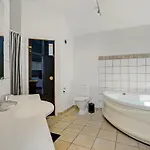 Дом отдыха Amazing In With Sauna *