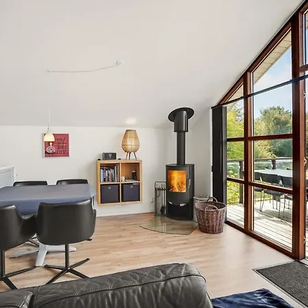 Cozy In With House Sea View Egernsund